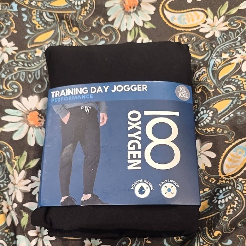 New Mens Oxygen Training Day Performance Jogger - Black